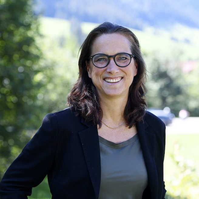 Valérie_Défago_BodenQI Valérie Défago ist Expertin und Mitglied der nationalen Begleitgruppe, deren Aufgabe es ist, konkrete Maßnahmen für die Standardisierung des IQSols zu empfehlen.